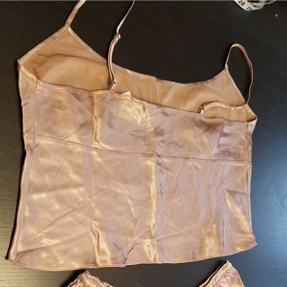 Victoria's Secret 2 pc Silk Pjs NWT LONDON Vintage - Picture 2 of 16